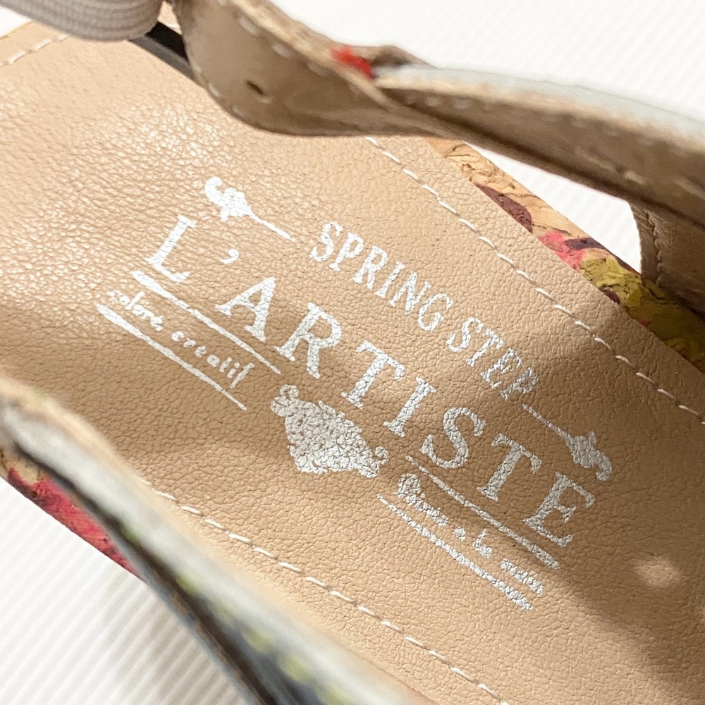 L'Artiste Spring Step Eclipsing Blue Slingback Leather Sandals - Picture 5 of 8